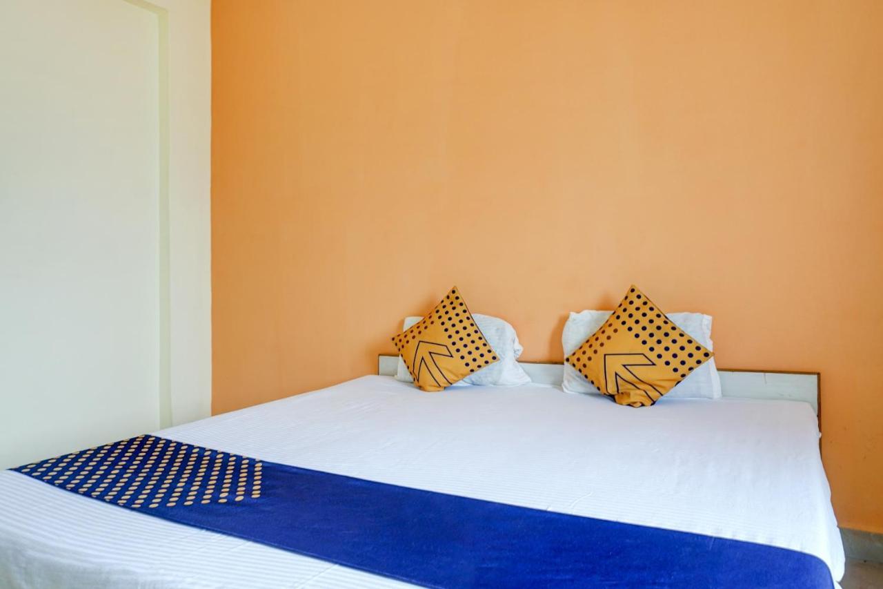 Spot On 82626 Hotel Shivtara Morgaon 외부 사진